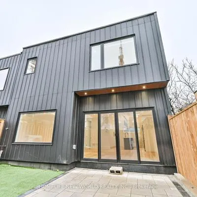 995,&nbsp;Dufferin, Dufferin Grove, Toronto
