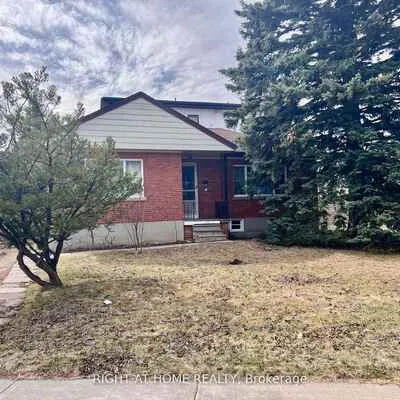 201,&nbsp;Codsell, Bathurst Manor, Toronto