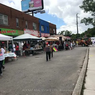 371,&nbsp;Wilson, Clanton Park, Toronto