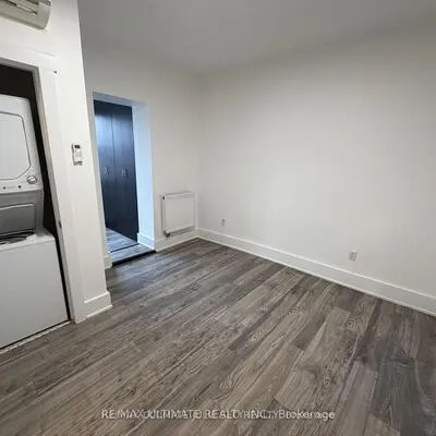 432,&nbsp;St Clarens, Dufferin Grove, Toronto