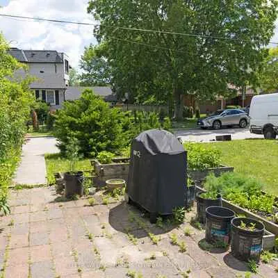 153,&nbsp;Newton, Newtonbrook East, Toronto