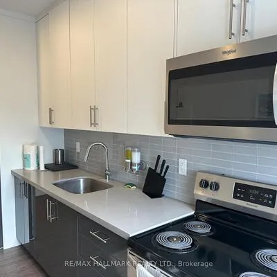 595,&nbsp;St Clair, Wychwood, Toronto