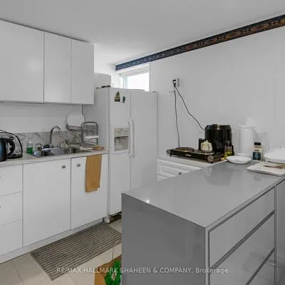 386,&nbsp;Ellerslie, Willowdale West, Toronto