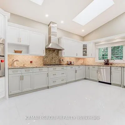5,&nbsp;Caravan, Banbury-Don Mills, Toronto