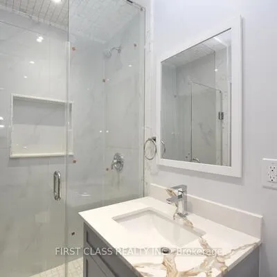113,&nbsp;Holcolm, Willowdale West, Toronto