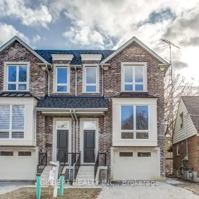 35B,&nbsp;Marquette, Englemount-Lawrence, Toronto