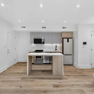 28,&nbsp;Norcross, Clanton Park, Toronto
