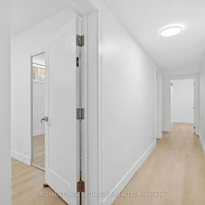 53,&nbsp;Bishop, Newtonbrook East, Toronto