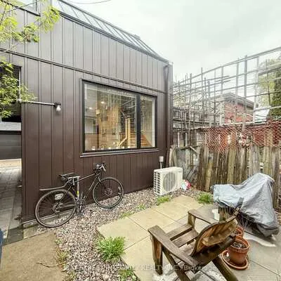 598,&nbsp;Crawford, Palmerston-Little Italy, Toronto