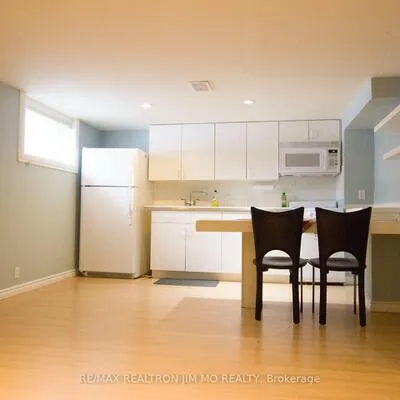 192,&nbsp;Maxome, Newtonbrook East, Toronto