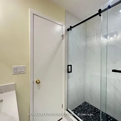 129,&nbsp;Sexton, Hillcrest Village, Toronto