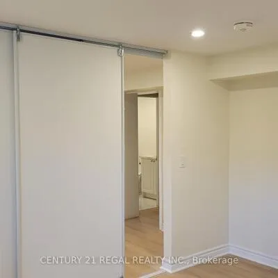 34,&nbsp;Pleasant View, Pleasant View, Toronto