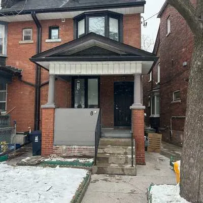 8,&nbsp;Rusholme Park, Little Portugal, Toronto