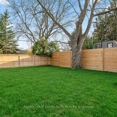 217,&nbsp;Churchill, Willowdale West, Toronto