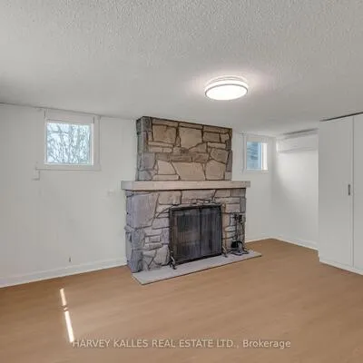 106,&nbsp;Florence, Lansing-Westgate, Toronto