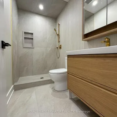 11,&nbsp;Norcross, Clanton Park, Toronto