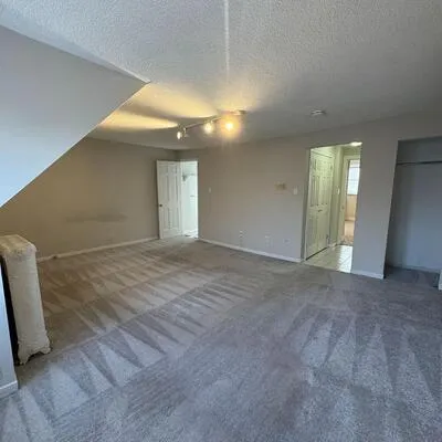 676,&nbsp;Huron, Annex, Toronto