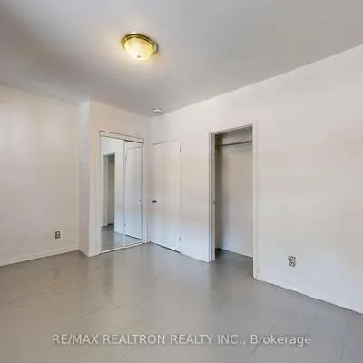 32,&nbsp;Macklem, Little Portugal, Toronto