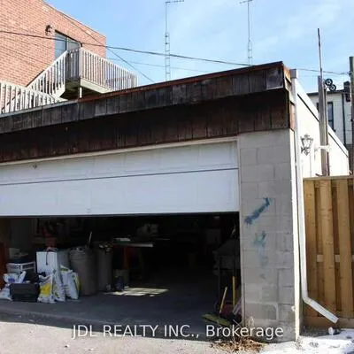 4,&nbsp;Moutray, Little Portugal, Toronto
