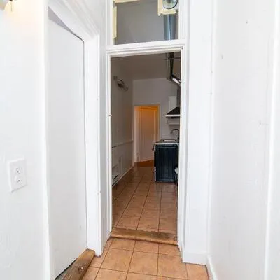 678,&nbsp;Huron, Annex, Toronto