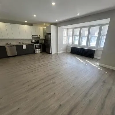 485,&nbsp;Oriole, Yonge-Eglinton, Toronto