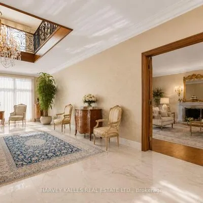 122,&nbsp;Dunvegan, Forest Hill South, Toronto