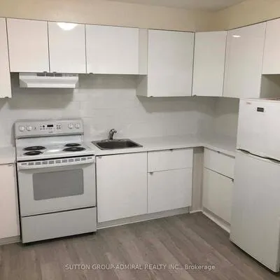 2839,&nbsp;Bathurst, Bedford Park-Nortown, Toronto