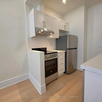 11,&nbsp;Beaconsfield, Little Portugal, Toronto