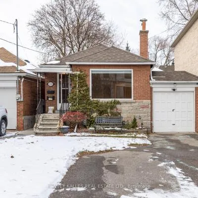 222,&nbsp;Joicey, Bedford Park-Nortown, Toronto