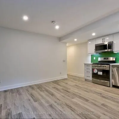 653,&nbsp;Manning, Palmerston-Little Italy, Toronto