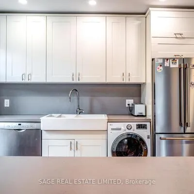 3,&nbsp;Lonsdale, Yonge-St. Clair, Toronto