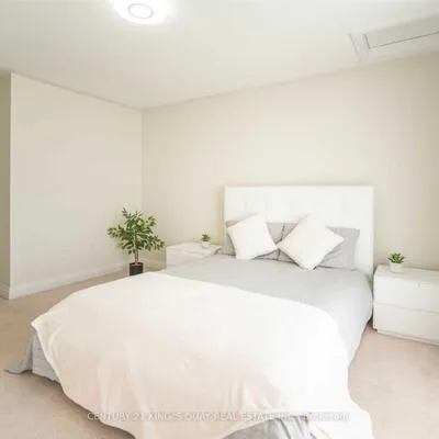 55,&nbsp;River, Regent Park, Toronto