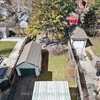 42,&nbsp;Parklea, Leaside, Toronto