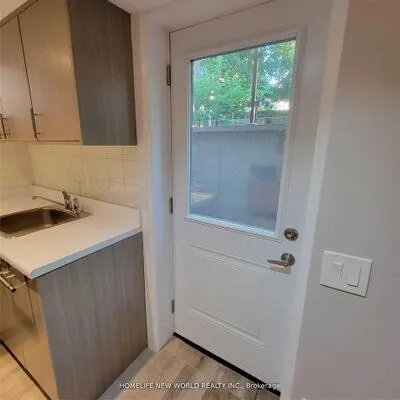 41,&nbsp;Brucewood, Englemount-Lawrence, Toronto