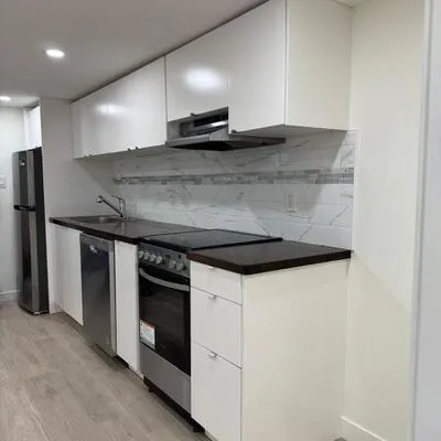 1222,&nbsp;Shaw, Wychwood, Toronto