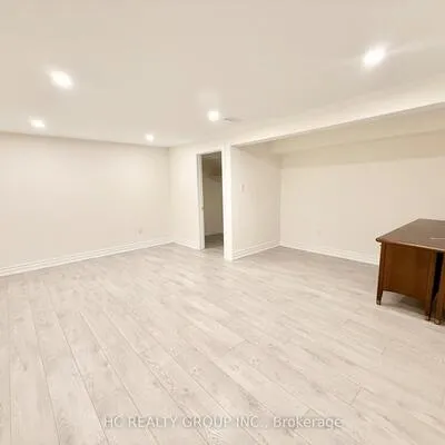 52,&nbsp;Dukinfield, Parkwoods-Donalda, Toronto