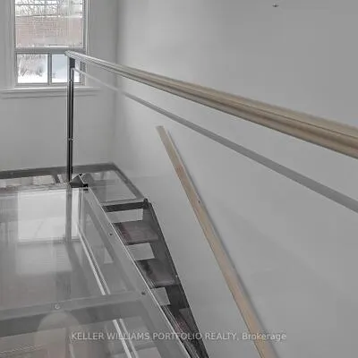 147,&nbsp;Claremont, Trinity-Bellwoods, Toronto
