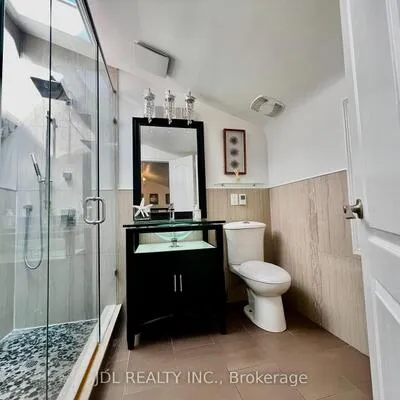 21,&nbsp;Rialto, Parkwoods-Donalda, Toronto