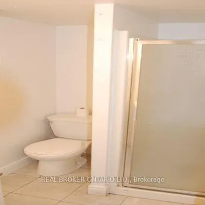 40,&nbsp;Green Bush, Newtonbrook West, Toronto