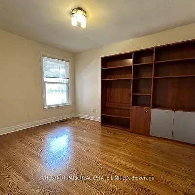 184,&nbsp;Burbank, Bayview Village, Toronto