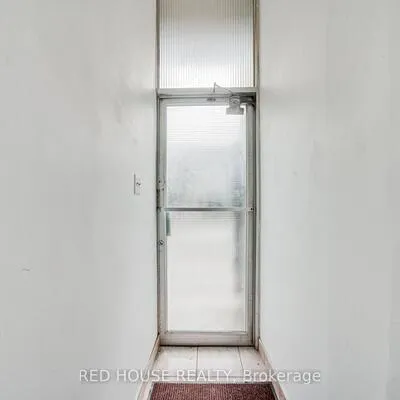 782,&nbsp;Dundas, Trinity-Bellwoods, Toronto