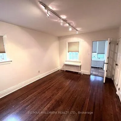 36,&nbsp;Whitehall, Rosedale-Moore Park, Toronto