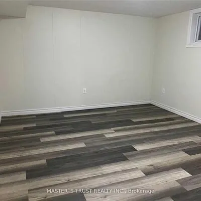 1,&nbsp;Winlock, Newtonbrook East, Toronto