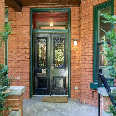 89,&nbsp;Willcocks, University, Toronto