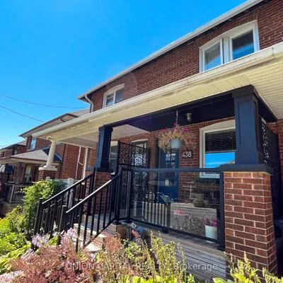 438,&nbsp;Christie, Wychwood, Toronto