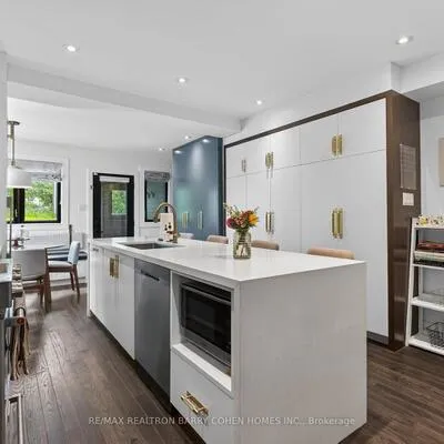 43,&nbsp;Helena, Wychwood, Toronto