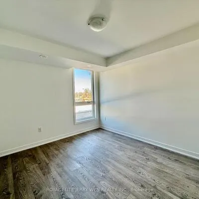 16,&nbsp;Turtle Island, Englemount-Lawrence, Toronto