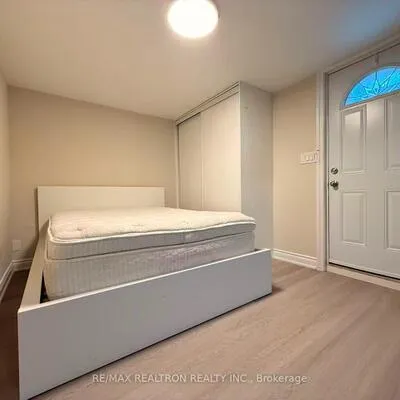 34,&nbsp;James Gray, Bayview Woods-Steeles, Toronto