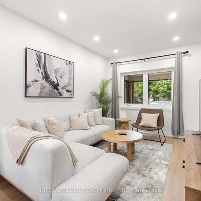 171,&nbsp;Duplex, Yonge-Eglinton, Toronto