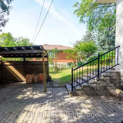 67,&nbsp;Woodthorpe, Victoria Village, Toronto
